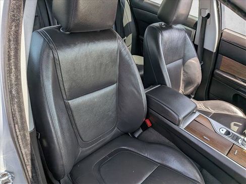 Used 2015 Jaguar XF Premium RWD image 19