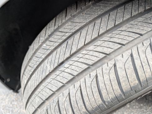 Used 2025 Volkswagen Jetta SE w/ Sunroof Package image 32