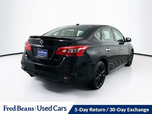 Used 2018 Nissan Sentra SR w/ SR Midnight Edition Package FWD image 10