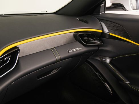 Certified 2026 Ferrari Roma Spider RWD image 26