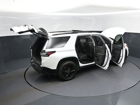 Used 2021 Chevrolet Traverse Premier w/ Redline Edition FWD image 45