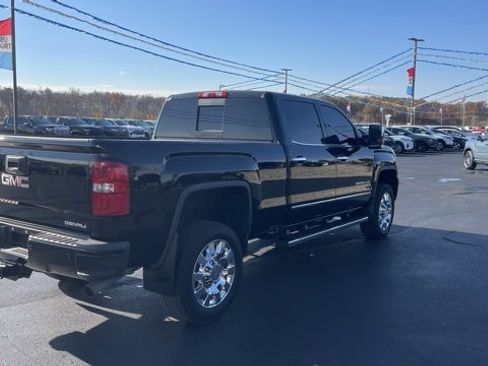 Used 2016 GMC Sierra 2500 Denali w/ Driver Alert Package image 6