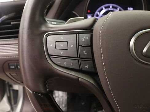 Used 2018 Lexus LS 500 w/ Interior Upgrade Package RWD image 10