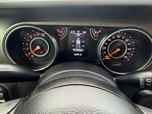 Used 2018 Jeep Wrangler Unlimited Sport AWD/4WD image 29