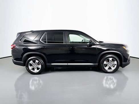 Certified 2023 Honda Pilot EX-L image 6