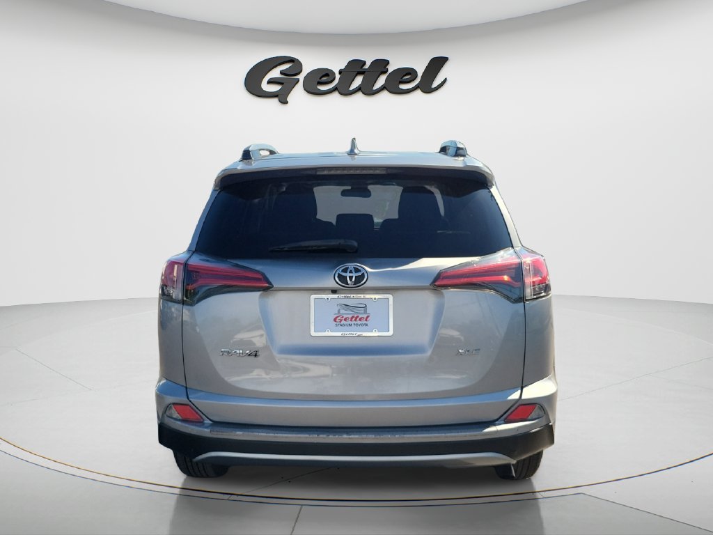 Used 2018 Toyota RAV4 XLE FWD image 6