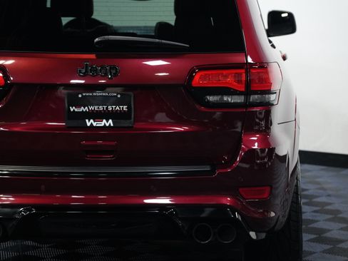 Used 2018 Jeep Grand Cherokee Trackhawk AWD/4WD image 17