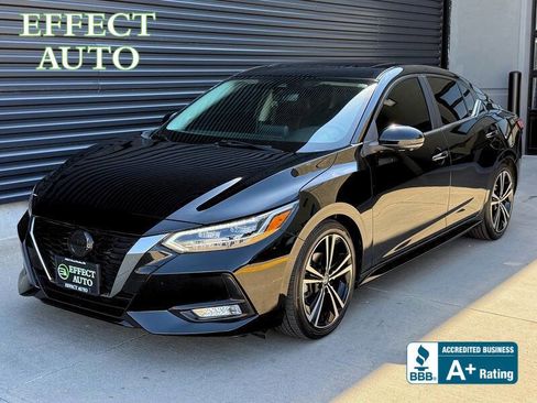 Used 2022 Nissan Sentra SR w/ SR Premium Package FWD image 1