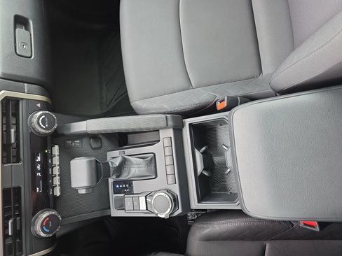 Used 2024 Toyota Tacoma SR AWD/4WD image 24