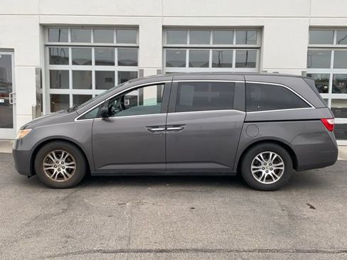 Used 2013 Honda Odyssey EX-L image 3