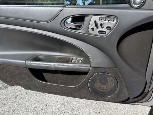 Used 2010 Jaguar XK Base image 15