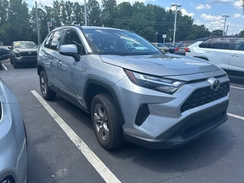 Used 2024 Toyota RAV4 XLE FWD image 13