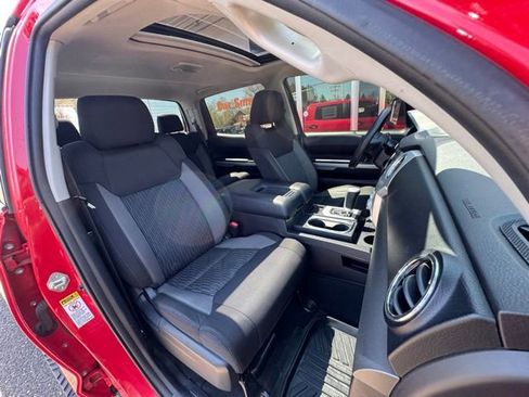 Used 2016 Toyota Tundra SR5 AWD/4WD image 11
