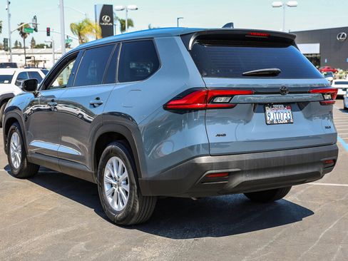 Certified 2024 Toyota Grand Highlander AWD image 22