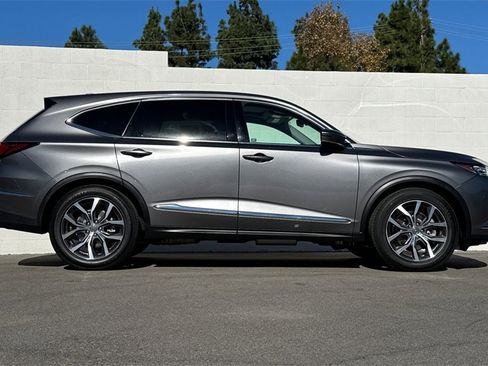 Certified 2023 Acura MDX FWD w/ Technology Package image 6