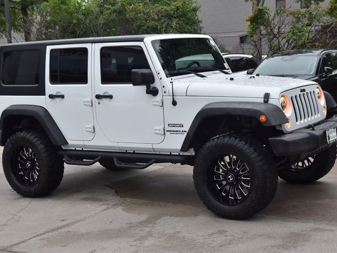 Used 2016 Jeep Wrangler Unlimited Sport w/ Quick Order Package 24S AWD/4WD image 5