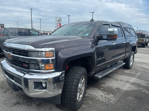 Used 2015 Chevrolet Silverado 2500 LTZ w/ Duramax Plus Package AWD/4WD image 8