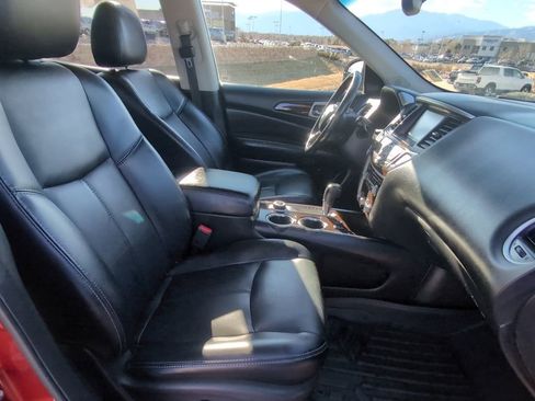 Used 2014 Nissan Pathfinder SL w/ SL Premium Package image 35