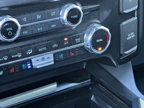 Used 2024 Ford F250 Lariat w/ Sport Appearance Package image 30