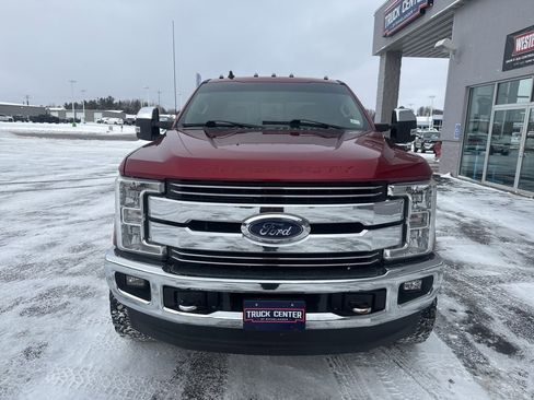 Used 2019 Ford F250 Lariat w/ Chrome Package image 10