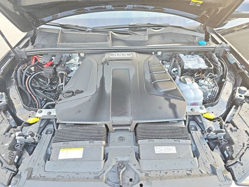 Certified 2025 Audi Q7 2.0T Premium w/ Convenience Package image 29