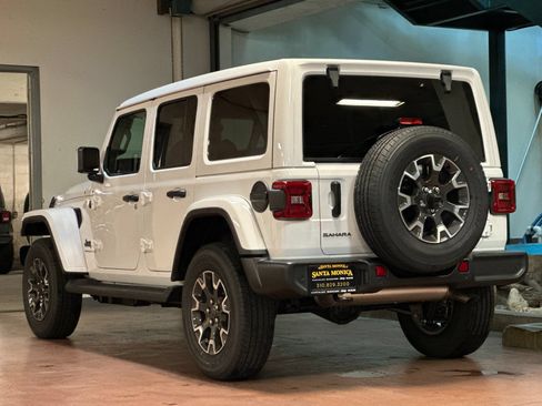 New 2026 Jeep Wrangler Unlimited Sahara AWD/4WD image 3