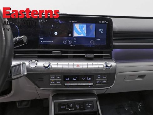 Used 2024 Hyundai Kona Limited FWD image 12