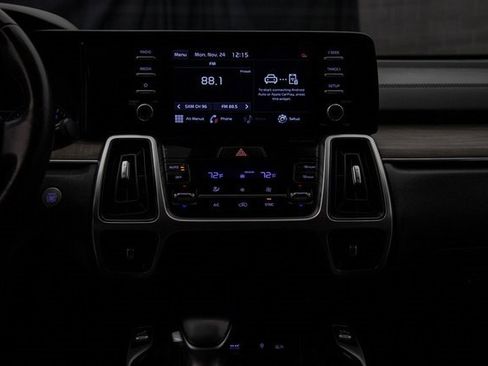 Used 2021 Kia Sorento EX image 24