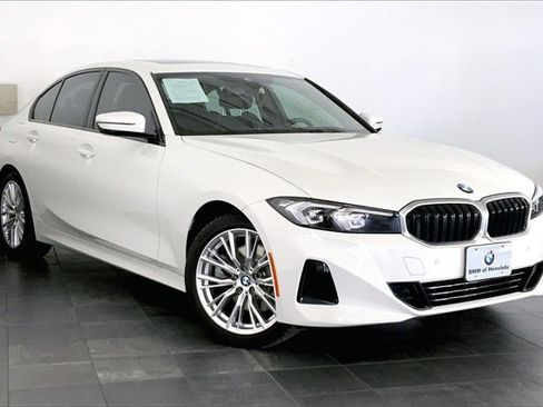 Used 2023 BMW 330i Sedan w/ Convenience Package image 2