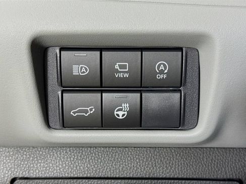 New 2026 Toyota Highlander Platinum AWD/4WD image 10