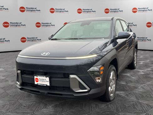 New 2026 Hyundai Kona SE AWD/4WD image 3