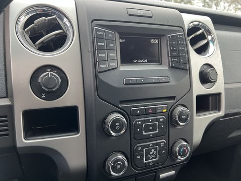 Used 2014 Ford F150 XLT w/ XLT Chrome Package image 16