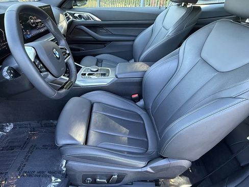 Used 2025 BMW 430i Coupe w/ Convenience Package image 19