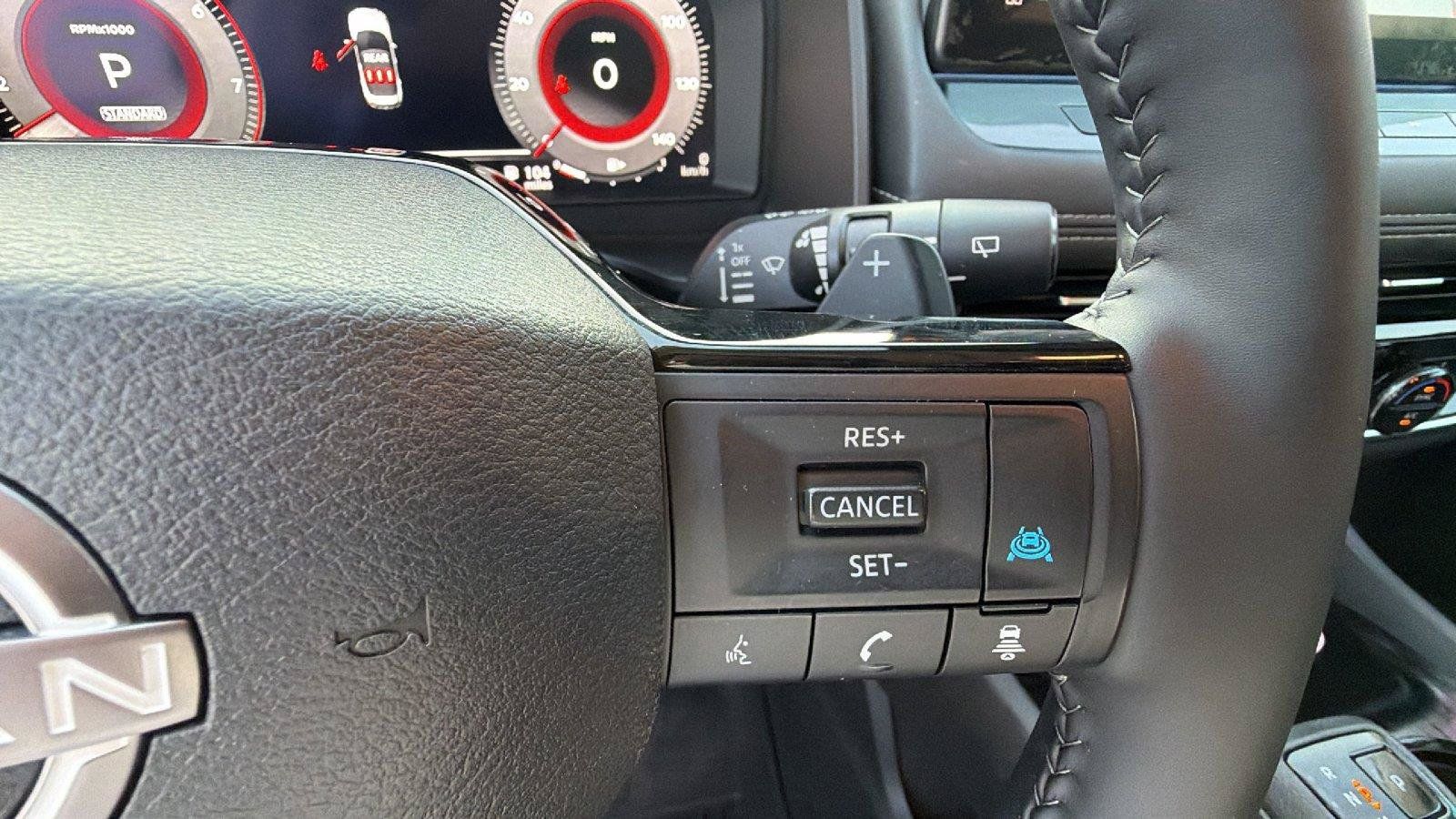 Used 2025 Nissan Rogue SL w/ SL Premium Package FWD image 28