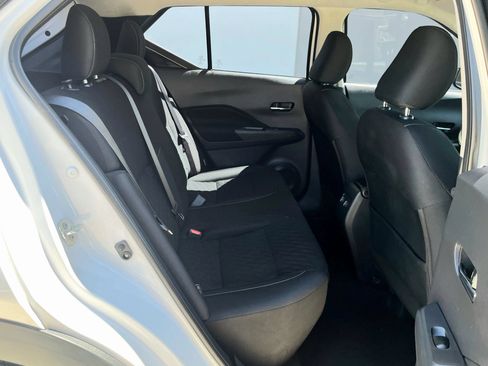 Used 2021 Nissan Kicks SV FWD image 30