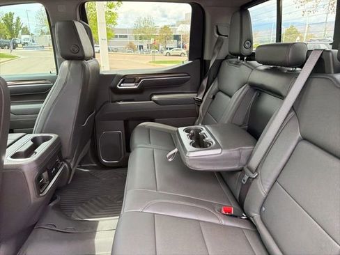 Used 2026 Chevrolet Silverado 1500 LT Trail Boss w/ LT Trail Boss Premium Package AWD/4WD image 17