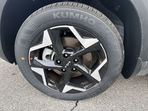 New 2026 Kia Seltos S image 8