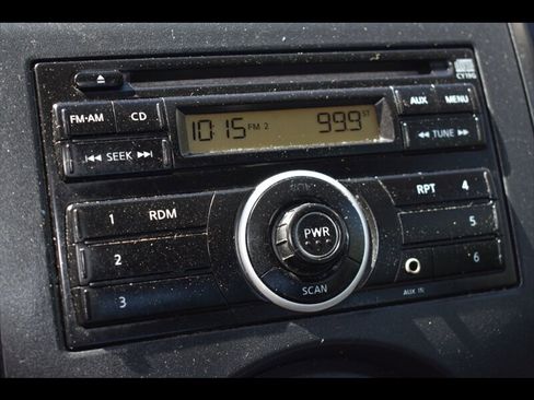 Used 2014 Nissan Versa S Plus FWD image 9