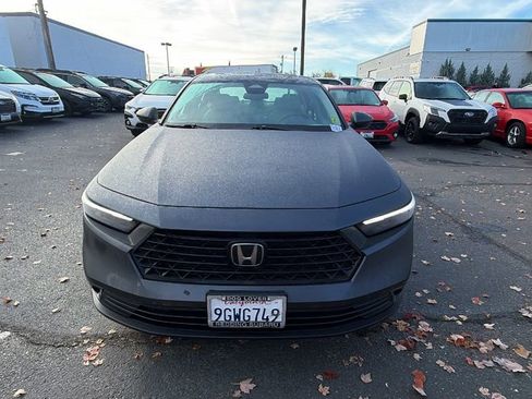 Used 2023 Honda Accord EX image 8