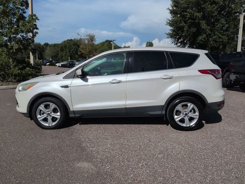Used 2015 Ford Escape SE FWD image 3