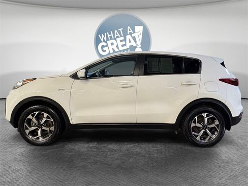 Certified 2020 Kia Sportage LX image 7