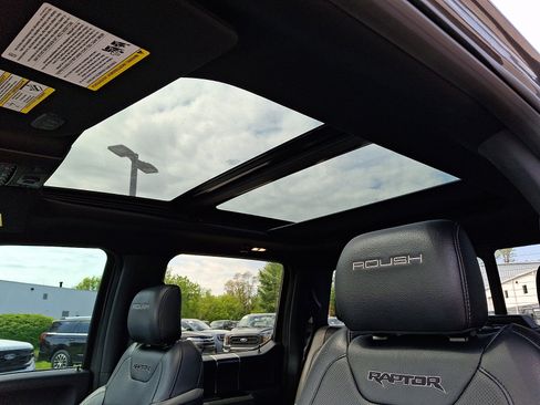 Used 2018 Ford F150 Raptor w/ Equipment Group 802A Luxury AWD/4WD image 17