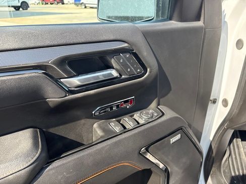 Used 2025 GMC Sierra 1500 AT4 AWD/4WD image 14