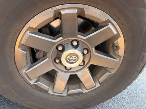 Used 2021 Toyota 4Runner Trail Special Edition AWD/4WD image 6