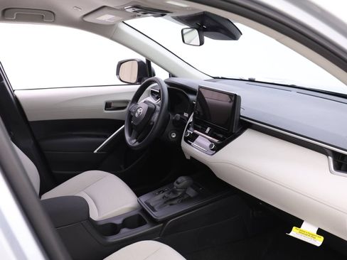 New 2026 Toyota Corolla Cross L image 15