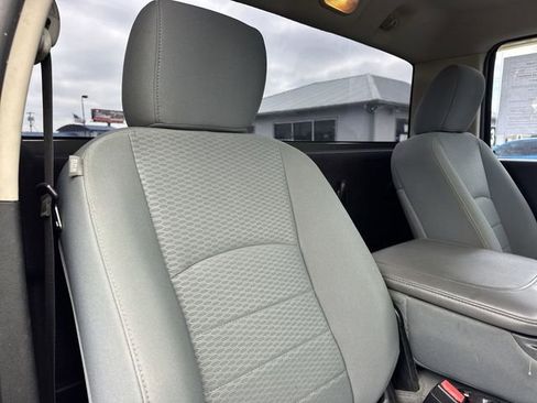 Used 2014 RAM 1500 Express image 19