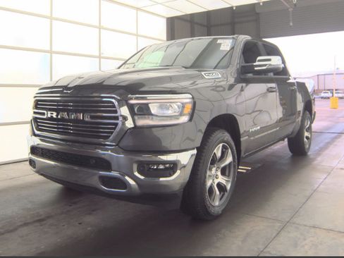 Used 2023 RAM 1500 Laramie AWD/4WD image 1