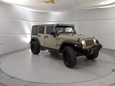 Used 2018 Jeep Wrangler Unlimited Sport S AWD/4WD image 1
