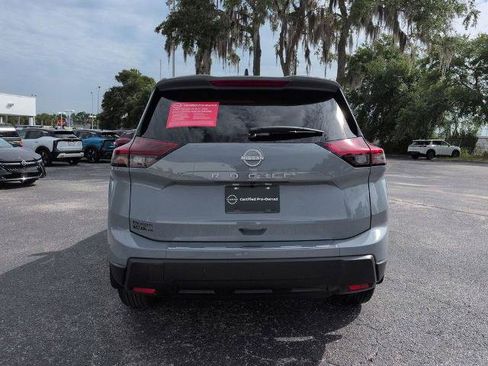 Certified 2026 Nissan Rogue SV FWD image 5