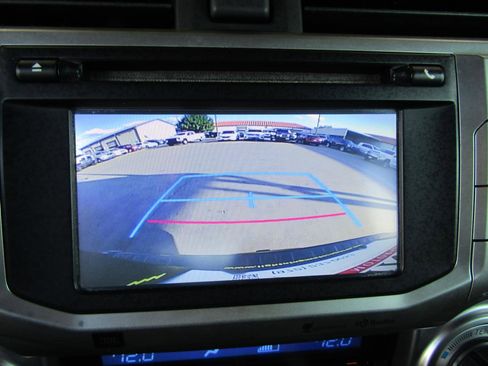 Used 2016 Toyota 4Runner SR5 image 18